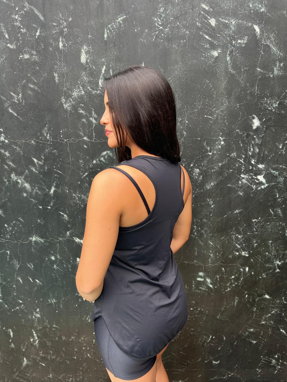 Regata em dryfit com a alça mais larga